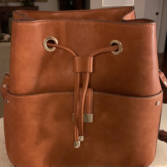 Design Lab Bucket Bag - Picture 5 of 7